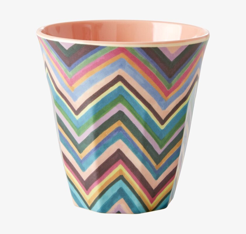 Mugg Zig Zag Print från Rice med färgglatt zickzackmönster