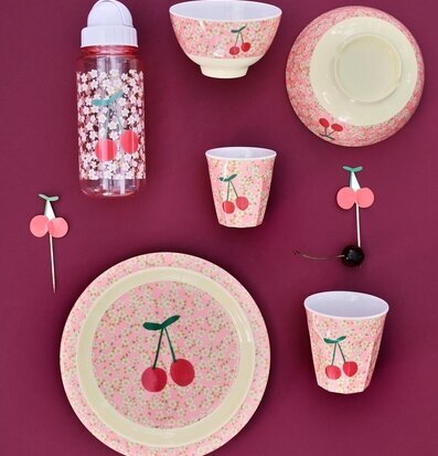 Mugg Flowers & Cherry Print från Rice och matchande set