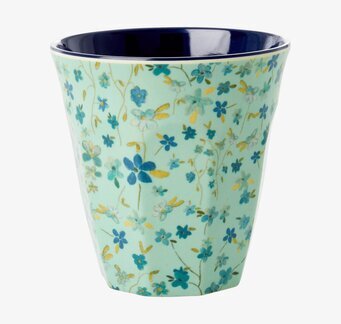 Mugg Blue Floral Print från Rice med blommigt mönster