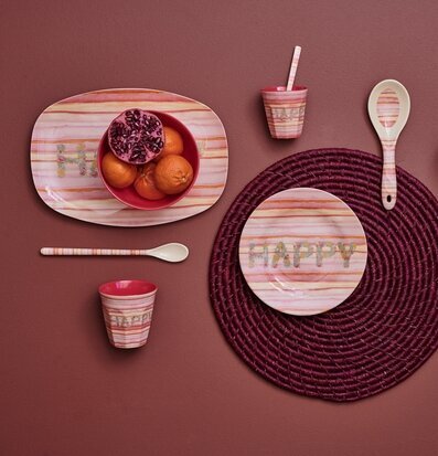 Mugg Happy Pink Print från Rice med rosa ränder och text