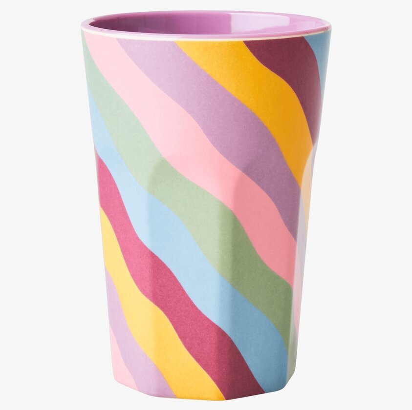 Mugg Latte Funky Stripes Print från Rice med vågiga ränder