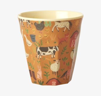 Barnmugg Farm Print från Rice med färgglada gårdsmotiv