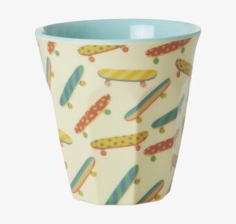 Melaminmugg Skateboard Print från Rice med färgglada brädor