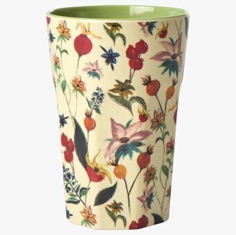 Mugg Latte Rosebuds Print från Rice med blommigt mönster