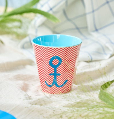 Melaminmugg Anchor Print från Rice med maritimt mönster