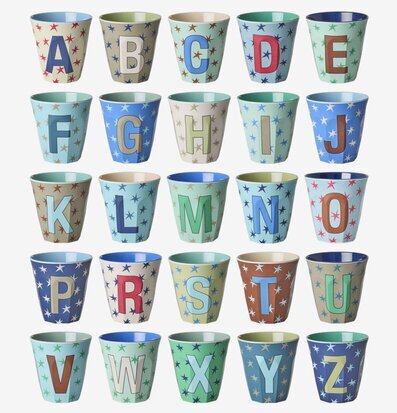 Melaminmugg Alphabet Stars Rice Melaminmuggar Lattemuggar i melamin Melaminkoppar