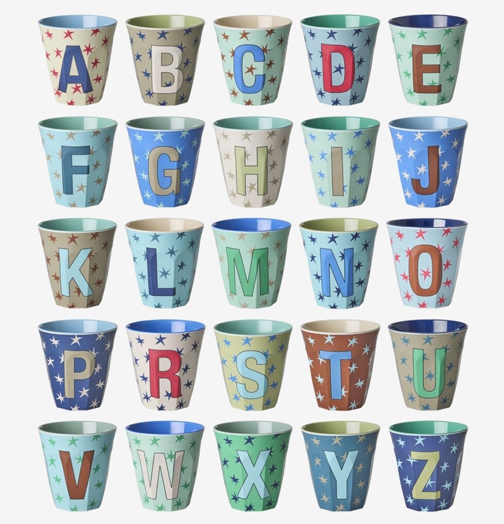 Melaminmugg Alphabet Stars Rice Melaminmuggar Lattemuggar i melamin Melaminkoppar