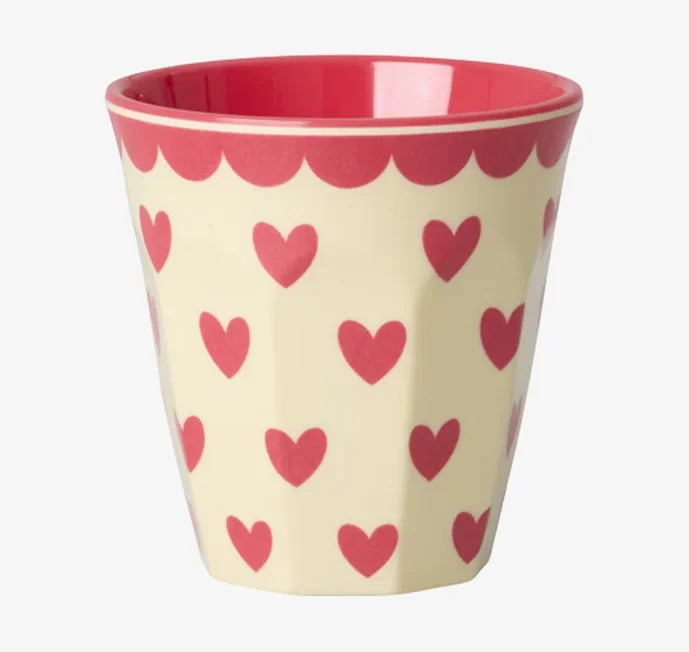Melaminmugg Hearts Print Röd Rice Melaminmuggar Lattemuggar i melamin Melaminkoppar
