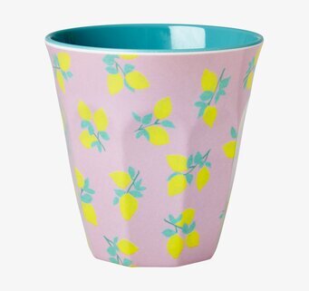 Mugg Lemon Print från Rice med citronmönster på rosa bakgrund