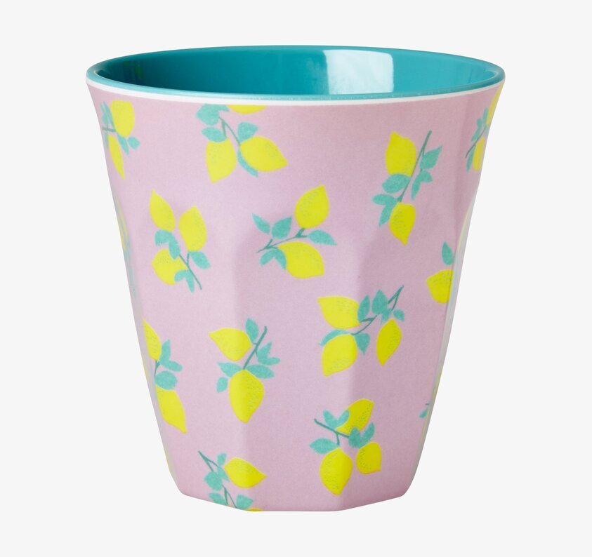 Mugg Lemon Print från Rice med citronmönster på rosa bakgrund