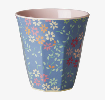 Mugg Wild Flower Print från Rice med blommig design