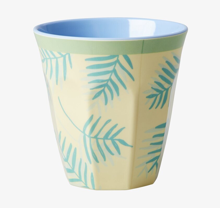 Mugg Palm Leaves Print från Rice med palmbladsmönster