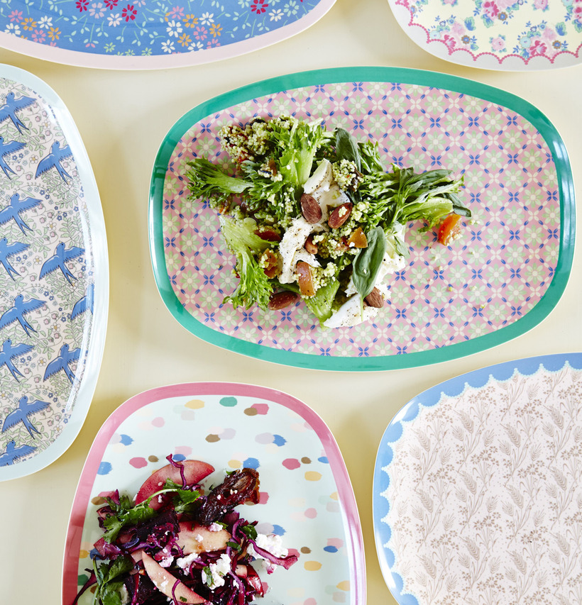 Mugg Wild Flower Print från Rice med färgglada tallrikar