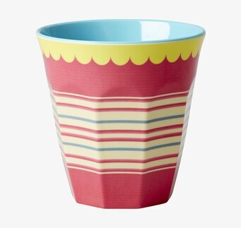 Mugg Striped Print från Rice med färgglada horisontella ränder
