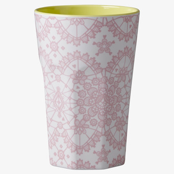 Mugg Latte Pink Lace Print från Rice med rosa spetsmönster