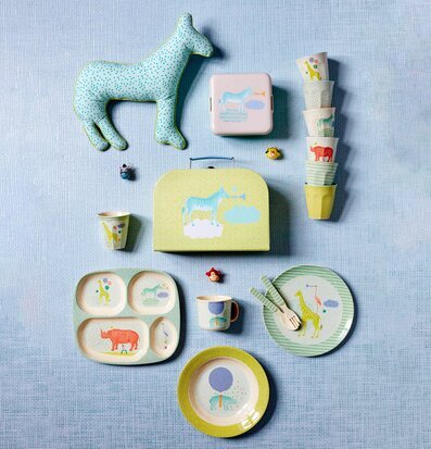 Muggar Animal Print från Rice med färgglada djurmotiv