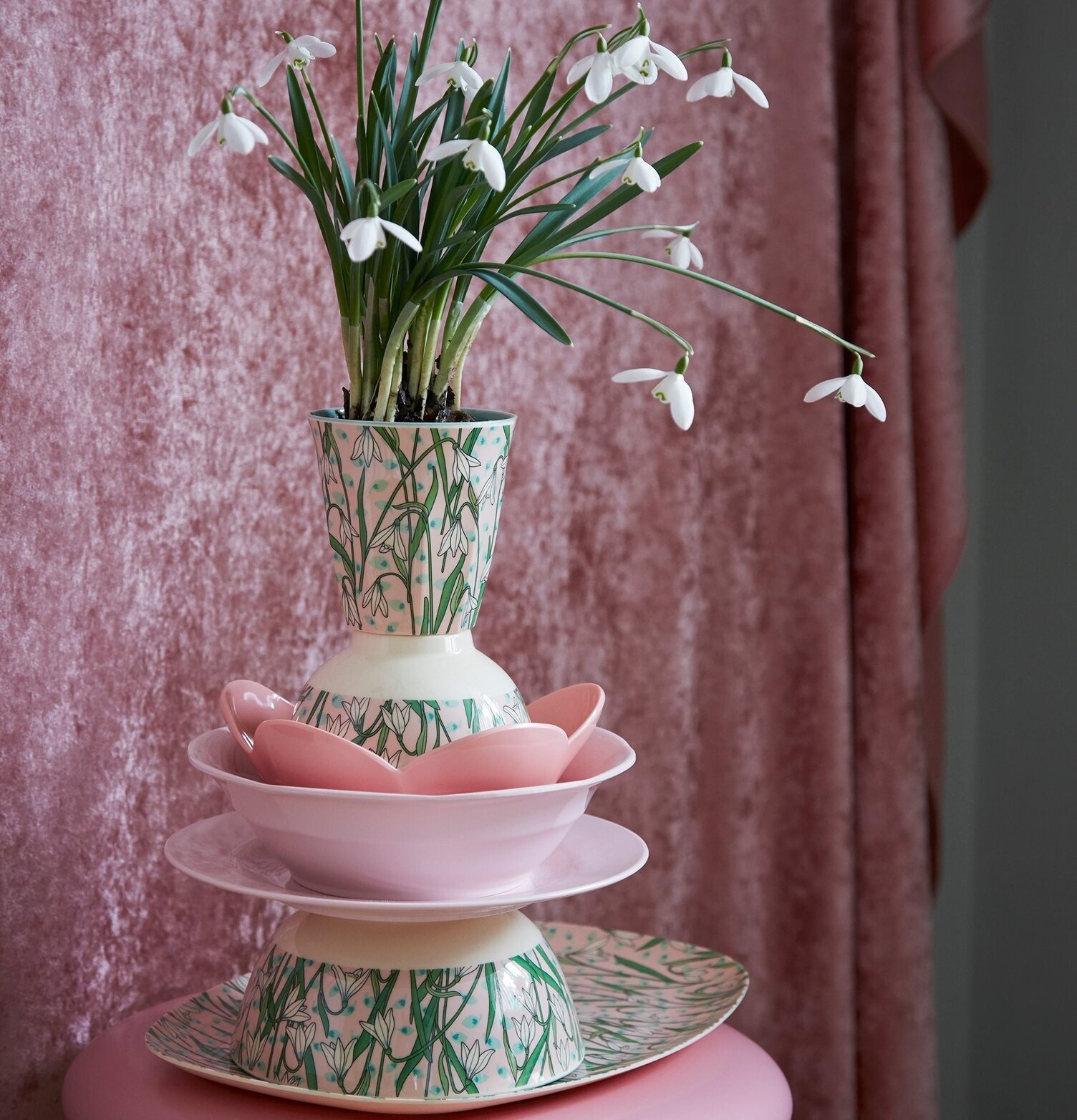 Mugg Snowdrop Print från Rice med snödroppsmönster